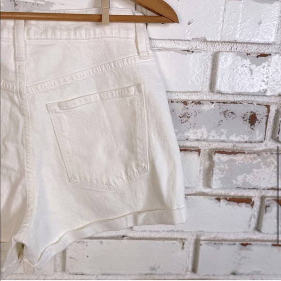2 for 1! Madewell High Rise White Frayed Hem Shorts EUC AND! Similar pair by Gap - Picture 6 of 16